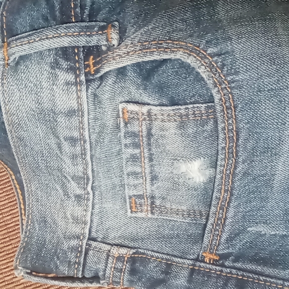 🌺 Old Navy O.G Diva Raw Hem Light Distressed Denim Shorts Sz 14 - Picture 3 of 8